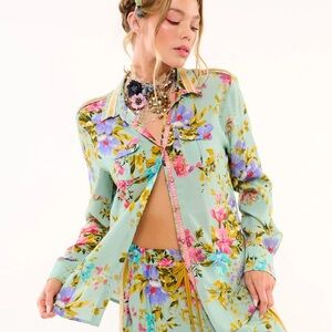 NWT Aratta Silent Journey Eva Charm Floral Print Women's Button Down Shirt top